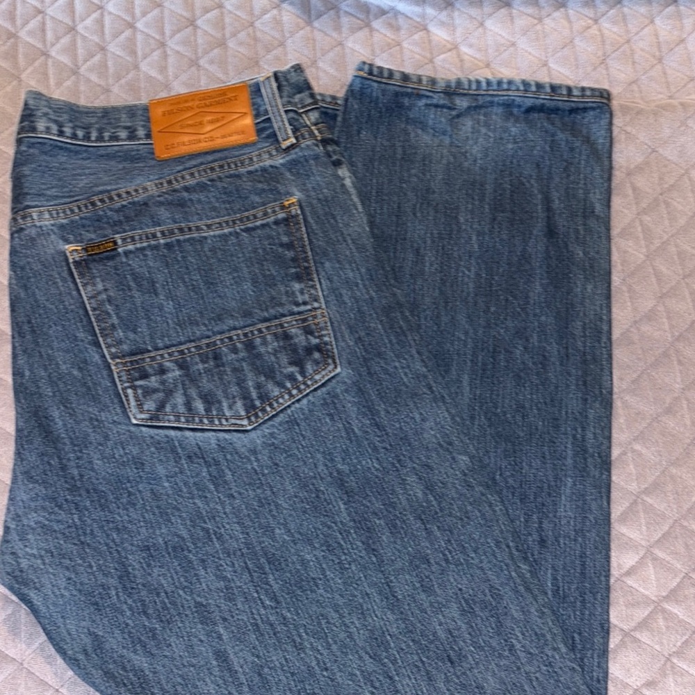 Filson Relaxed Blue Jeans Versatile Comfort